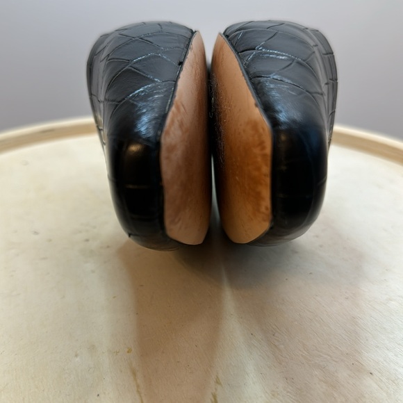 J Crew Carolyn Black Leather Croc Print Flat Mules Size 8 - Picture 7 of 11